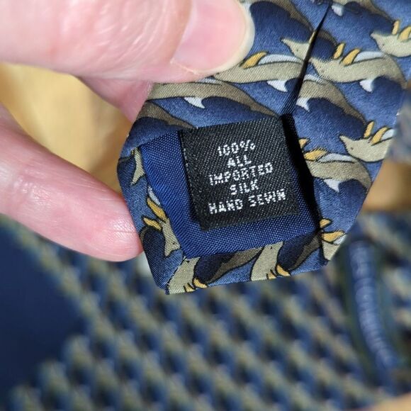 Ties‎ to Nature dolphin tie Silk - Picture 5 of 6